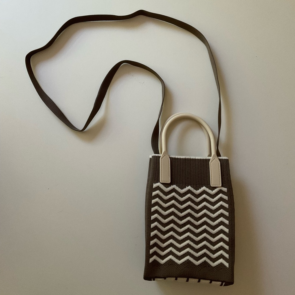 NEW Knit Fabric Small Crossbody Bag Rubber Handles Zig Zag Mocha Brown Beige Tan